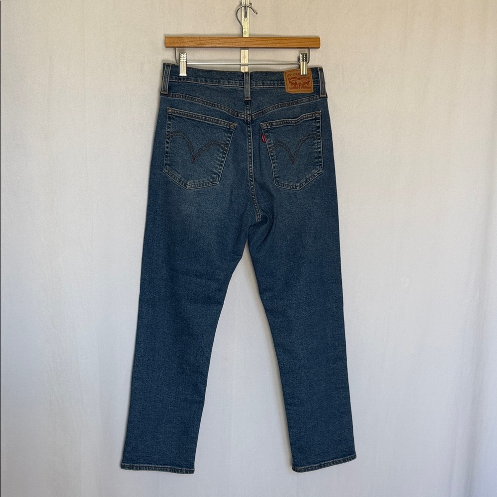 Levi's Women's Wedgie Straight Size 30 X 27 Button Fly Medium Wash Classic - Picture 5 of 14